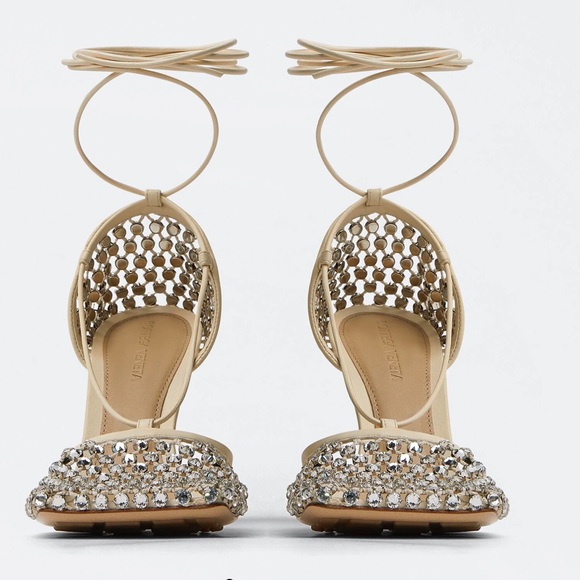 NIB Bottega Veneta Rhinestone mesh and leather sandals in sugar cane - Picture 2 of 4
